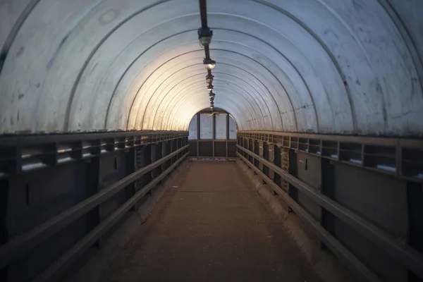 Túnel para peatones — Foto de Stock