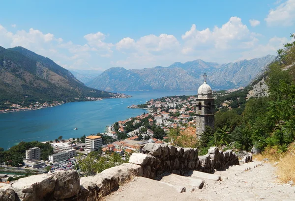 Bahía de Kotor en el mar Adriático . — Foto de Stock