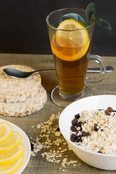 Sağlıklı Kahvaltı, limonlu çay