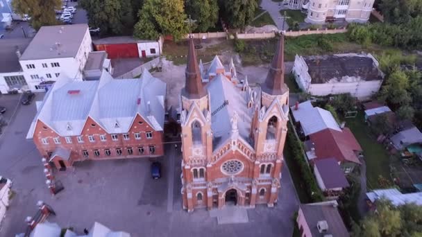 Iglesia Católica Romana. Fotografía aérea 07 — Vídeos de Stock