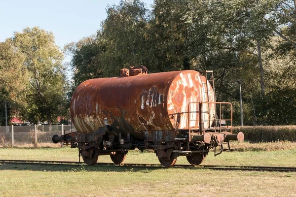 Vieux camion-citerne — Photo