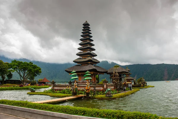 Pura Ulun Danu Batur temple. Bali, Indonesia. — ストック写真