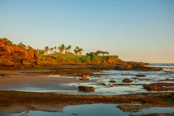 Bellissimo paesaggio con mare al tramonto . — Foto Stock