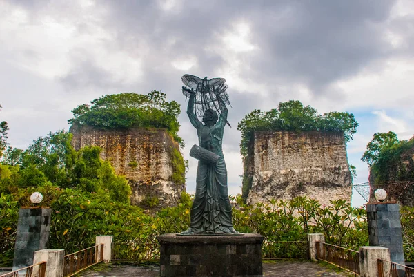 加鲁达·维斯努·肯卡纳文化公园。巴厘岛。印度尼西亚. — 图库照片