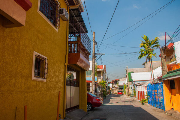 Местные улицы с домами. Филиппины Манила
