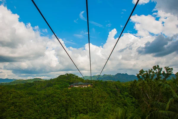 Arbustos y colinas, zet lain, isla de Bohol. Filipinas — Foto de Stock