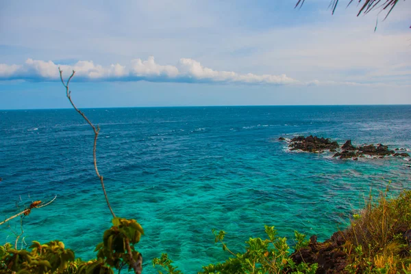 Beautiful sea. Apo, Philippines, view from the top. — Stock Photo, Image