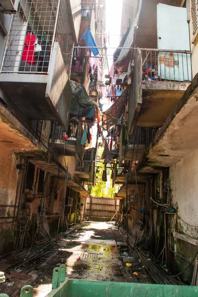 Impoverished and poor district. Kota Kinabalu, Sabah, Malaysia. — Stock Photo, Image