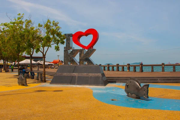 Landmark ben aşk resimde Kk. Kota Kinabalu Sabah Malezya