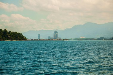 Tekne görünümden. Bir Kota Kinabalu, Sabah, Malezya.
