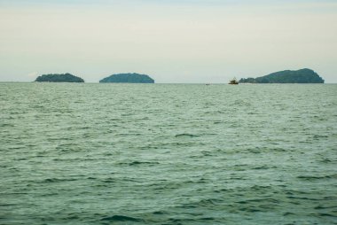 Tekne görünümünden Adaları. Sabah, Malezya.