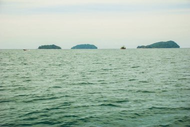 Tekne görünümünden Adaları. Sabah, Malezya.