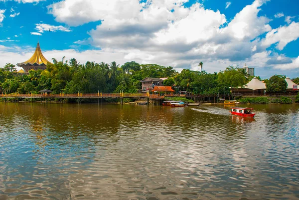 Dewan undangan negeri sarawak. sarawak Landtag in kuching, sarawak, malaysia. — Stockfoto