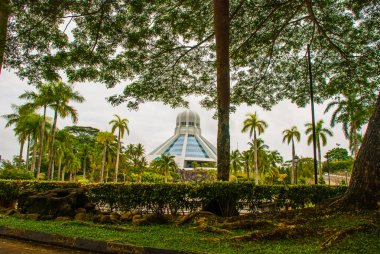 Bina kediler müzesidir. Kuching, Borneo, Sarawak, Malezya