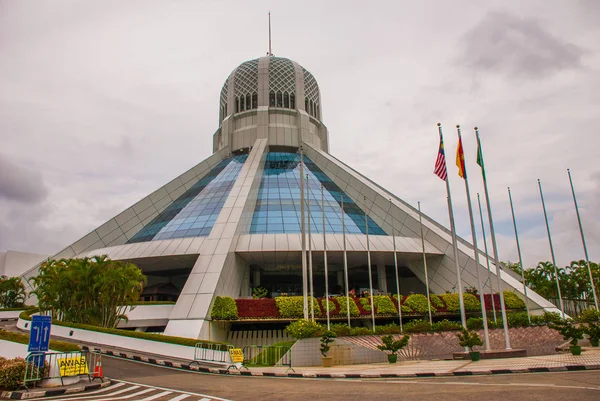 Bina kediler müzesidir. Kuching, Borneo, Sarawak, Malezya