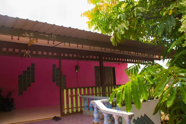 Geleneksel yerel yol ev. Kuching, Borneo, Sarawak, Malezya