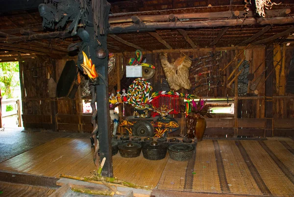 Maisons traditionnelles en bois dans le village de Kuching à Sarawak Culture. Intérieur Malaisie — Photo