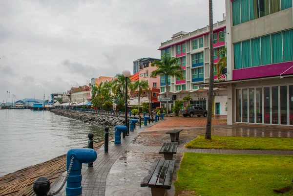 Central promenade, manzaralı. Sandakan şehir, Borneo, Sabah, Malezya