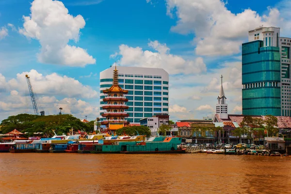 Sibu şehir, Sarawak, Malezya, Borneo su görünümünden