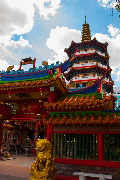 Tua Pek Kong Temple le beau temple chinois de la ville de Sibu, Sarawak, Malaisie, Bornéo — Photo