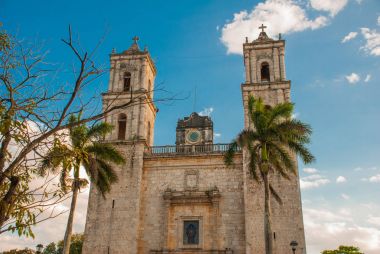 Valladolid, Meksika. Katedral de Valladolid şehir Yucatan, Meksika için gün boyunca San Servasio.