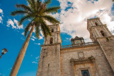 Valladolid, Meksika. Katedral de Valladolid şehir Yucatan, Meksika için gün boyunca San Servasio.