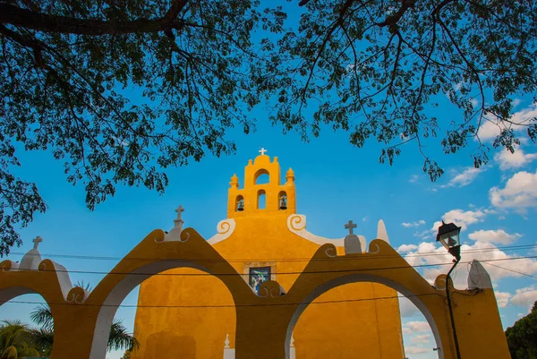 Valladolid, Mexiko. Kostel St. Anne Valladolid Yucatan, Mexiko. — Stock fotografie