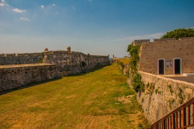 Fortaleza de San Carlos de La Cabana, Fort Saint Charles giriş. Havana. Küba'da eski kale