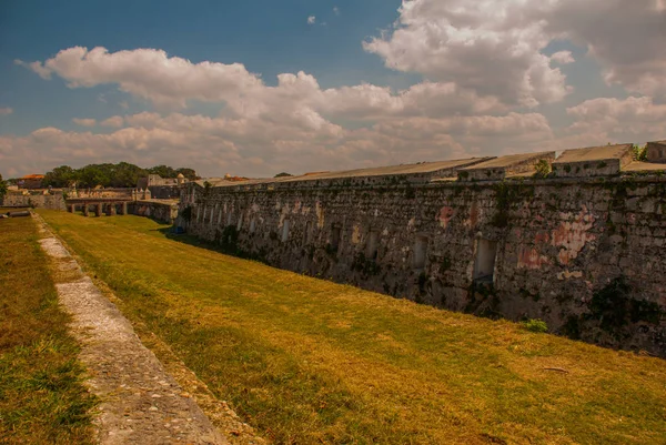 Fortaleza de San Carlos de La Cabana, entrée Fort de Saint Charles. La Havane. Ancienne forteresse à Cuba — Photo