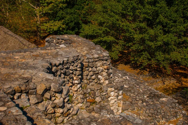 Ek Balam görkemli harabelerde. Ek Balam bir Yucatec Maya arkeolojik Temozon, Yucatan, Meksika Belediyesi içinde sitesidir. — Stok fotoğraf