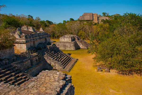 Rovine maestose a Ek Balam. Ek Balam è un sito archeologico Yucatec Maya nel comune di Temozon, Yucatan, Messico . — Foto Stock