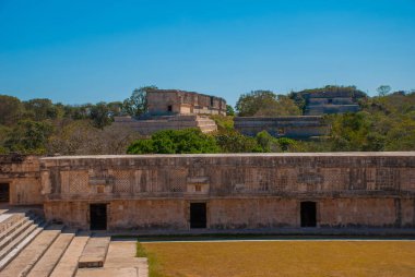 Uxmal, bir Antik Maya kalıntıları. Maya kültürünün en önemli arkeolojik sitelerinden birini. Yucatan, Meksika