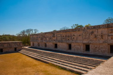 Uxmal, bir Antik Maya kalıntıları. Maya kültürünün en önemli arkeolojik sitelerinden birini. Yucatan, Meksika