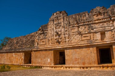 Uxmal, bir Antik Maya kalıntıları. Maya kültürünün en önemli arkeolojik sitelerinden birini. Yucatan, Meksika