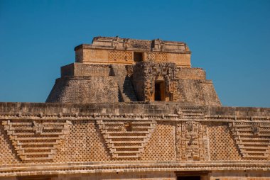 Uxmal, bir Antik Maya kalıntıları. Maya kültürünün en önemli arkeolojik sitelerinden birini. Yucatan, Meksika