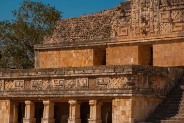 Uxmal, bir Antik Maya kalıntıları. Maya kültürünün en önemli arkeolojik sitelerinden birini. Yucatan, Meksika