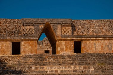 Uxmal, bir Antik Maya kalıntıları. Maya kültürünün en önemli arkeolojik sitelerinden birini. Yucatan, Meksika