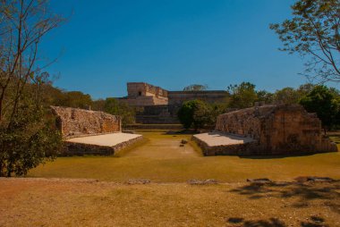 Uxmal, bir Antik Maya kalıntıları. Maya kültürünün en önemli arkeolojik sitelerinden birini. Yucatan, Meksika