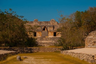 Uxmal, bir Antik Maya kalıntıları. Maya kültürünün en önemli arkeolojik sitelerinden birini. Yucatan, Meksika