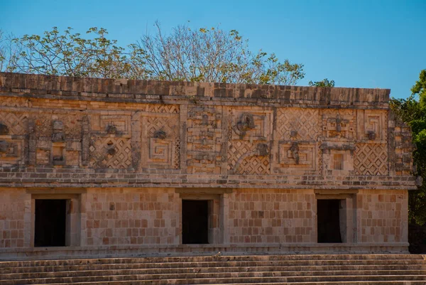 Uxmal, bir Antik Maya kalıntıları. Maya kültürünün en önemli arkeolojik sitelerinden birini. Yucatan, Meksika — Stok fotoğraf