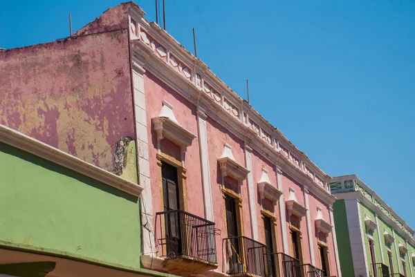 Campeche, Mexico: Koloniale architectuur in San Francisco de Campeche — Stockfoto