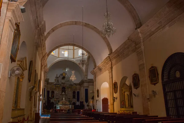 San Francisco de Campeche, Messico. Interni Cattedrale di Campeche — Foto Stock