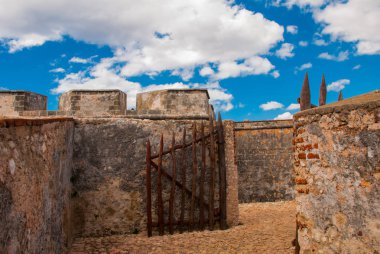 Eski Kalesi Küba'da. Fort Castillo del Moro. Kale San Pedro de la Roca del Morro, Santiago de Cuba