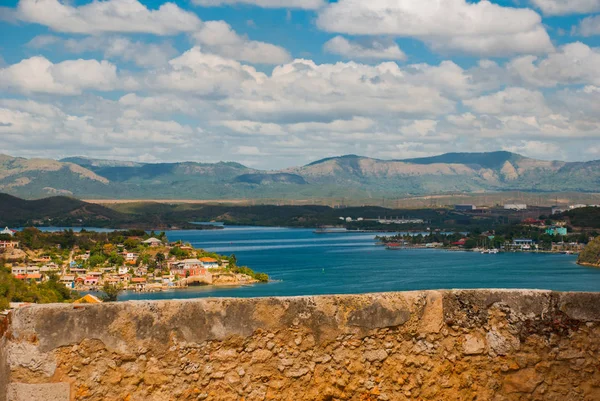 Stara forteca na Kubie. Fort Castillo del Moro. Zamek San Pedro de la Roca del Morro, Santiago de Cuba — Zdjęcie stockowe