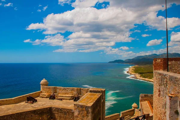 Bahía de Santiago de Cuba vista desde el Castillo del Morro. Santiago de Cuba, Cuba — Foto de Stock