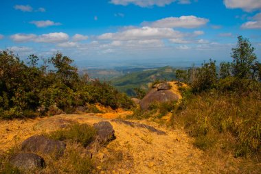 La Gran Piedra, Santiago de Cuba, Cuba yakınındaki Sierra Maestra dağ aralıktaki büyük Rock Milli Parkı