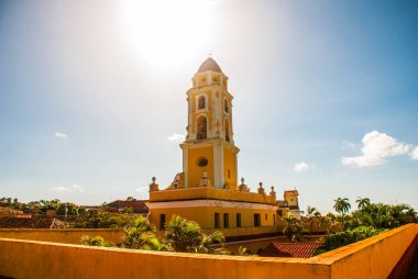 Trinidad, Küba. San Francisco de Asis çan kulesi.