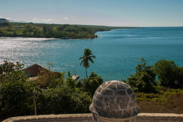 Panorama avec vue sur la baie et la forteresse Fortaleza de Jagua. Cuba, Cienfuegos . — Photo