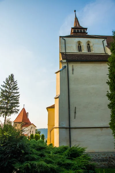 Sighisoara, Rumania: Hermosa vista panorámica de la Catedral en la montaña — Foto de Stock