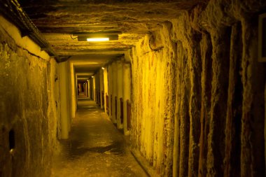 Wieliczka, Polonya: Wieliczka tuz madenindeki yeraltı koridoru, Wieliczka kasabasındaki Unesco Dünya Mirası Alanı